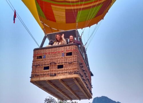 Balloon over Vang Vieng