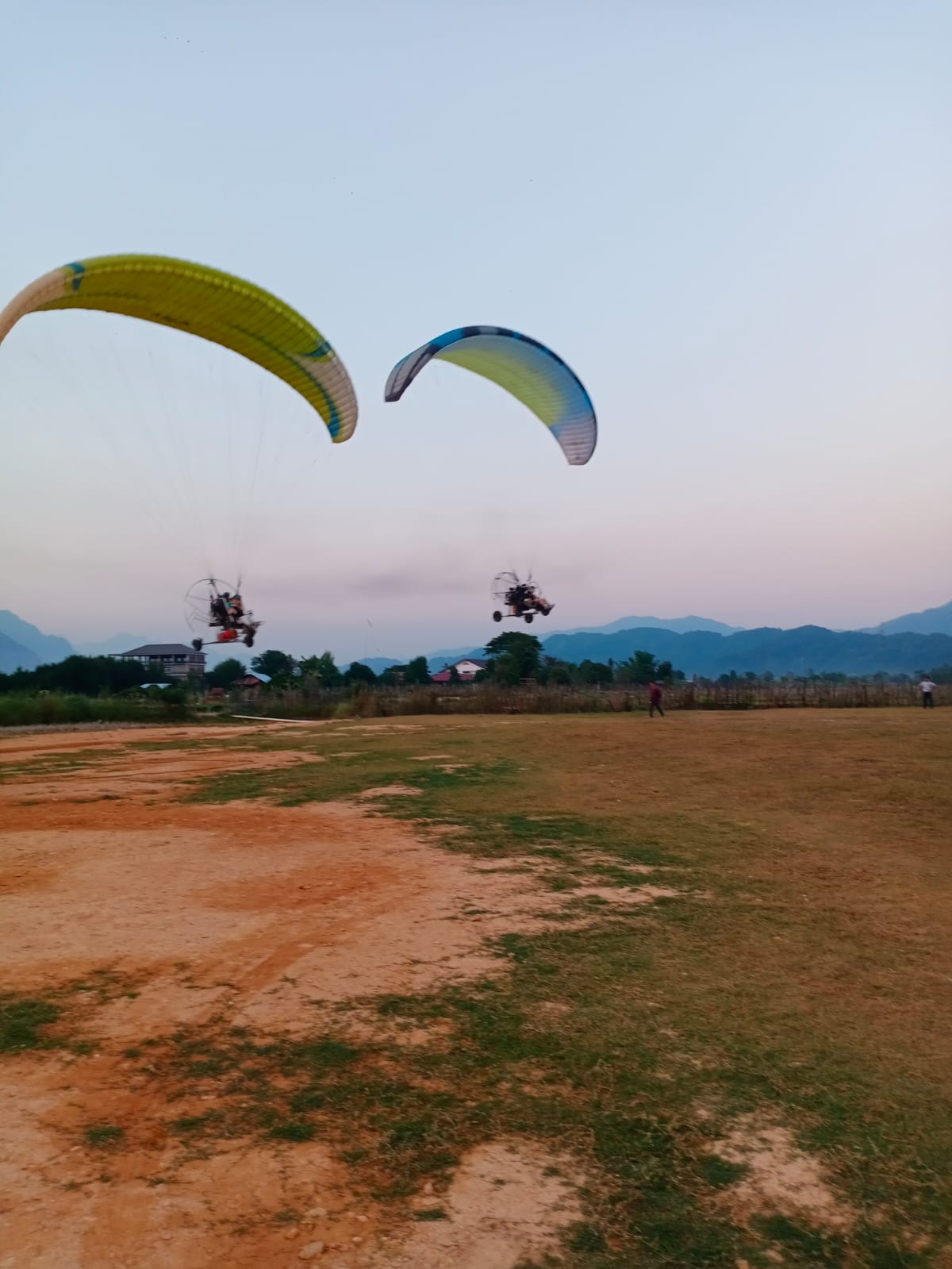 Vang Vieng Paramotor